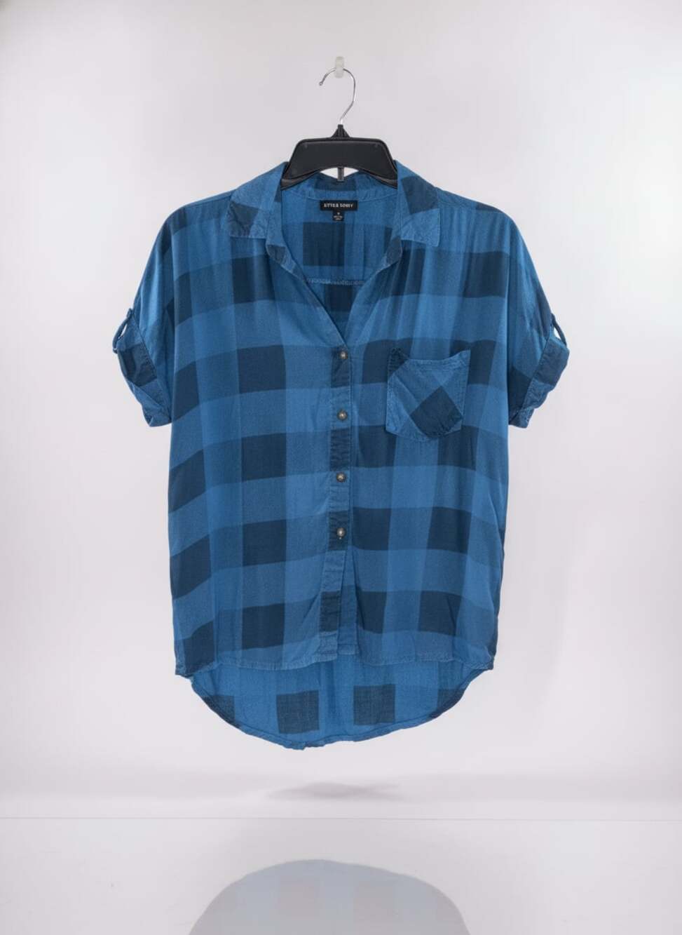 Style Envy Blue Plaid Short Sleeve Button Up Shirt Small